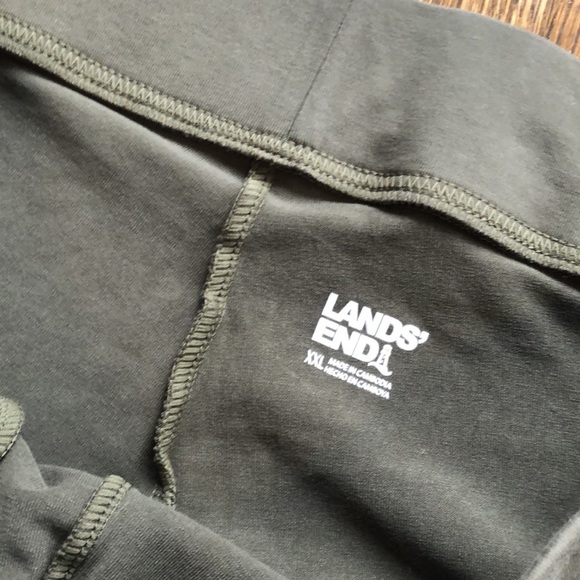 Lands’ End Olive Comfy Thick Waistband Stretch Capri Joggers - Picture 4 of 4